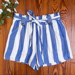 AE striped flowy shorts.